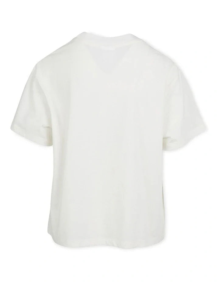 Eve Girl Roaming Boyfriend Tee