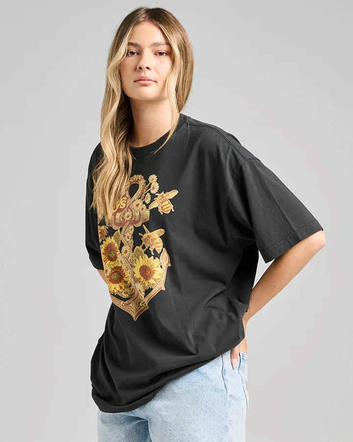 TMH SUNFLOWER ANCHOR | WOMENS OVERSIZED SS TEE - TheSquarePeg